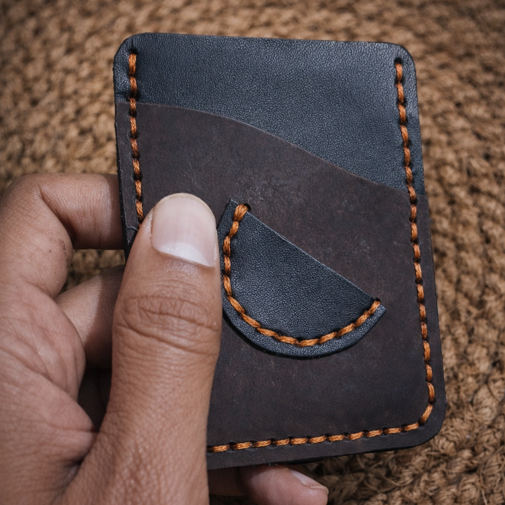 M01 Hand-Stitched Minimal Leather Cardholder