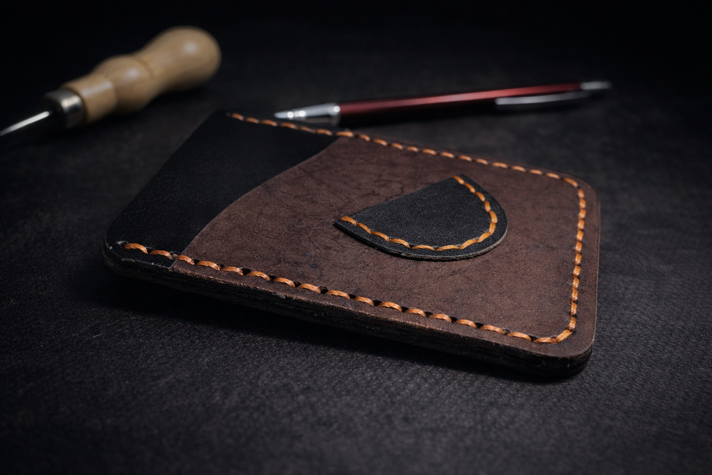 M01 Hand-Stitched Minimal Leather Cardholder